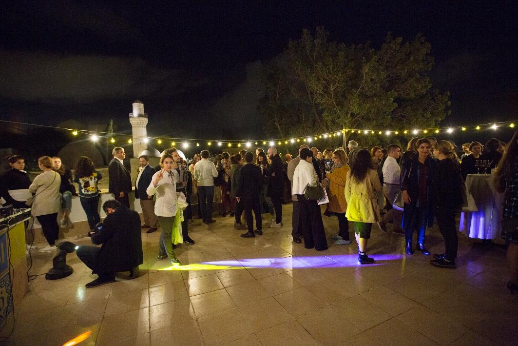 В Баку в галерее YAY состоялось открытие выставки "Функция. Структура. Изменение" (ФОТО)