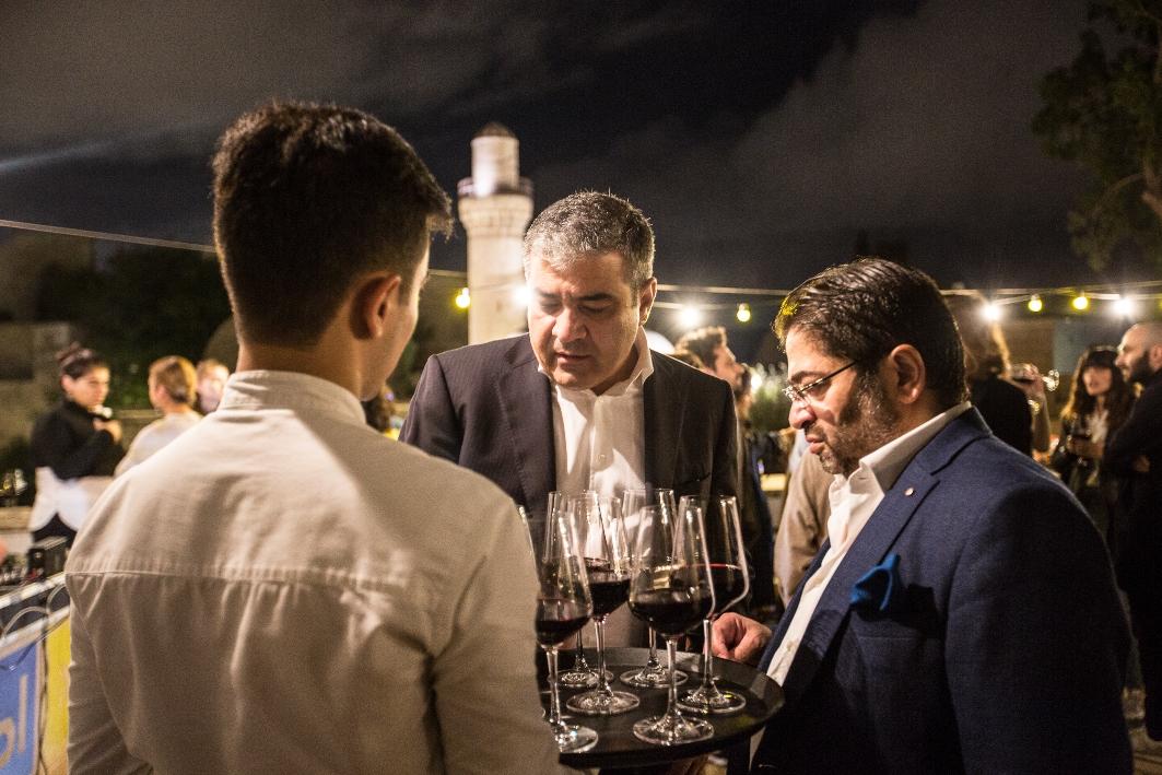 В Баку в галерее YAY состоялось открытие выставки "Функция. Структура. Изменение" (ФОТО)