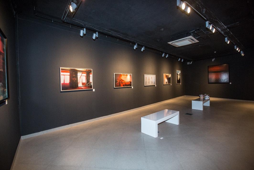 В Баку в галерее YAY состоялось открытие выставки "Функция. Структура. Изменение" (ФОТО)