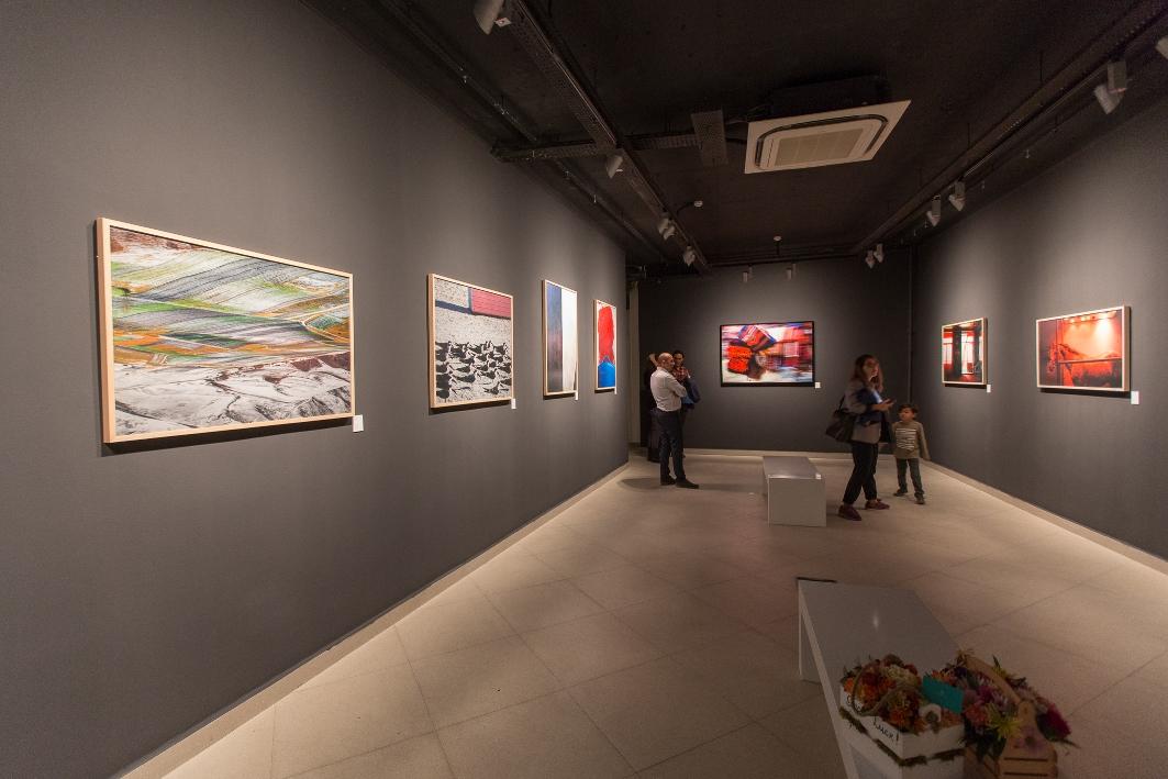 В Баку в галерее YAY состоялось открытие выставки "Функция. Структура. Изменение" (ФОТО)