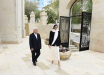 Первый вице-президент Мехрибан Алиева приняла участие в открытии после реставрации мечети Имама Хусейна (ФОТО)