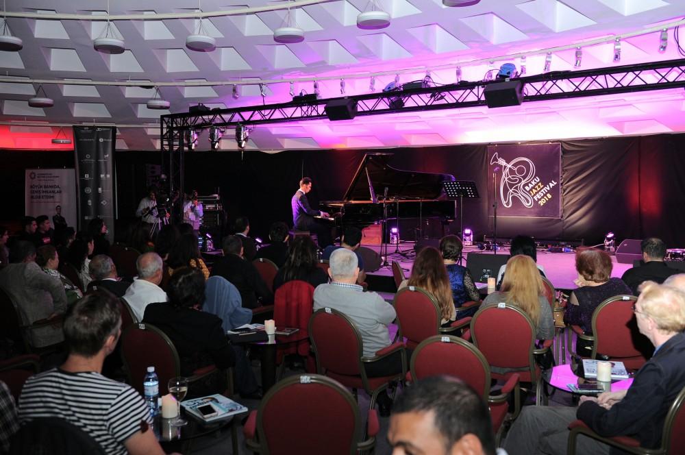 Импровизации от азербайджанских музыкантов (ФОТО)