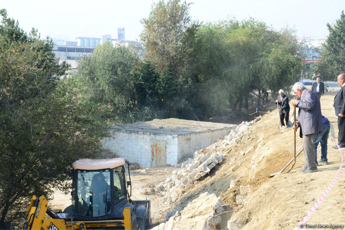 В ИВ района сообщили о ситуации на Зыхском шоссе в Баку после оползня (ФОТО/ВИДЕО)