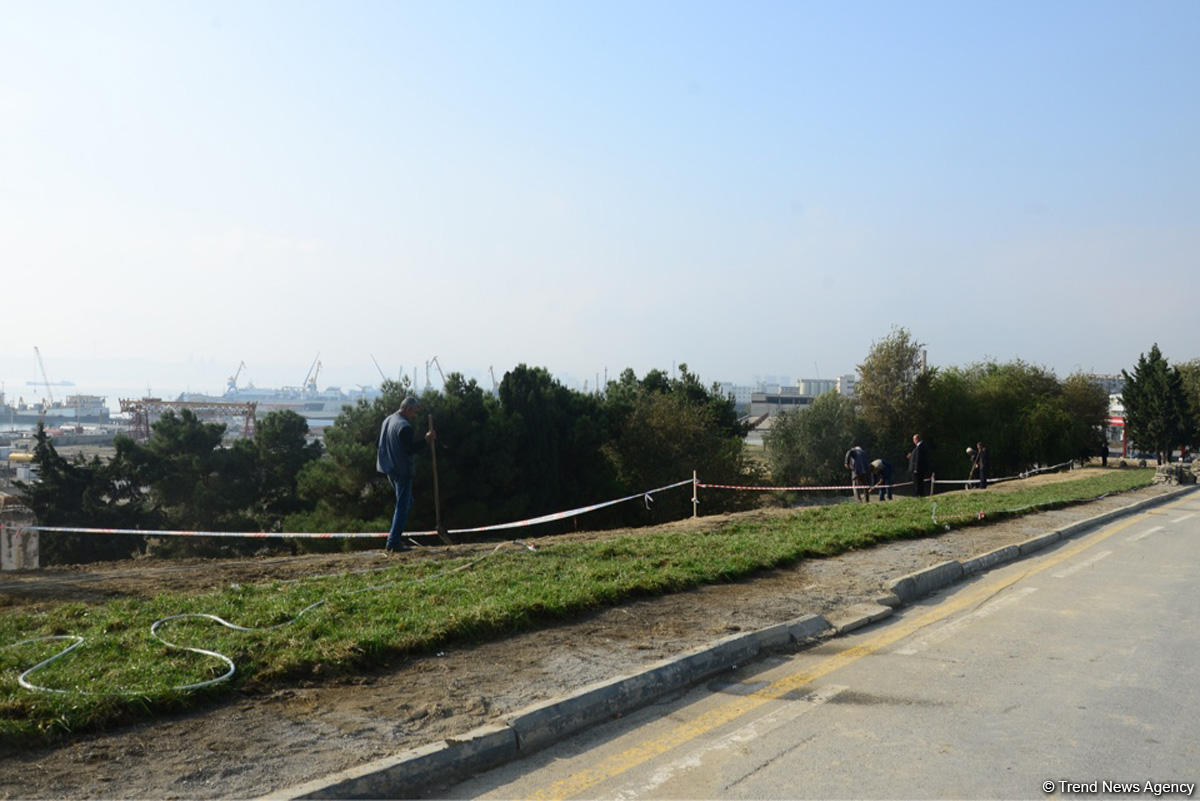 В ИВ района сообщили о ситуации на Зыхском шоссе в Баку после оползня (ФОТО/ВИДЕО)