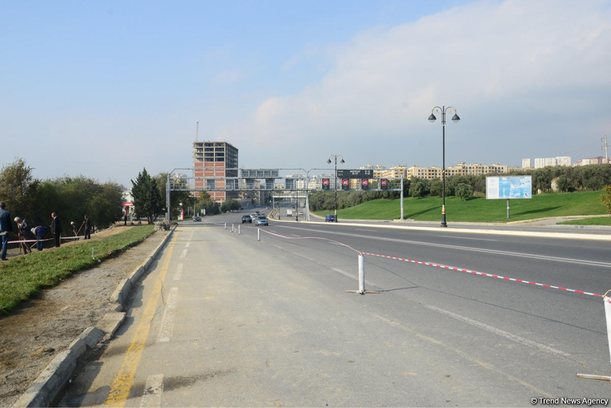 В ИВ района сообщили о ситуации на Зыхском шоссе в Баку после оползня (ФОТО/ВИДЕО)