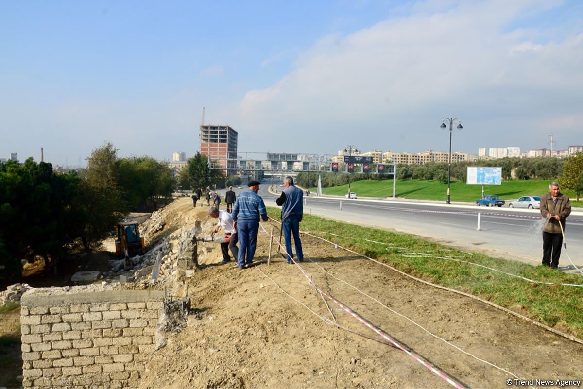 В ИВ района сообщили о ситуации на Зыхском шоссе в Баку после оползня (ФОТО/ВИДЕО)