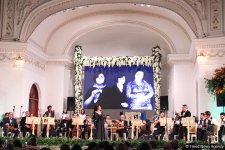 Айбениз Гашимова отметила золотое время двойным праздником (ФОТО)