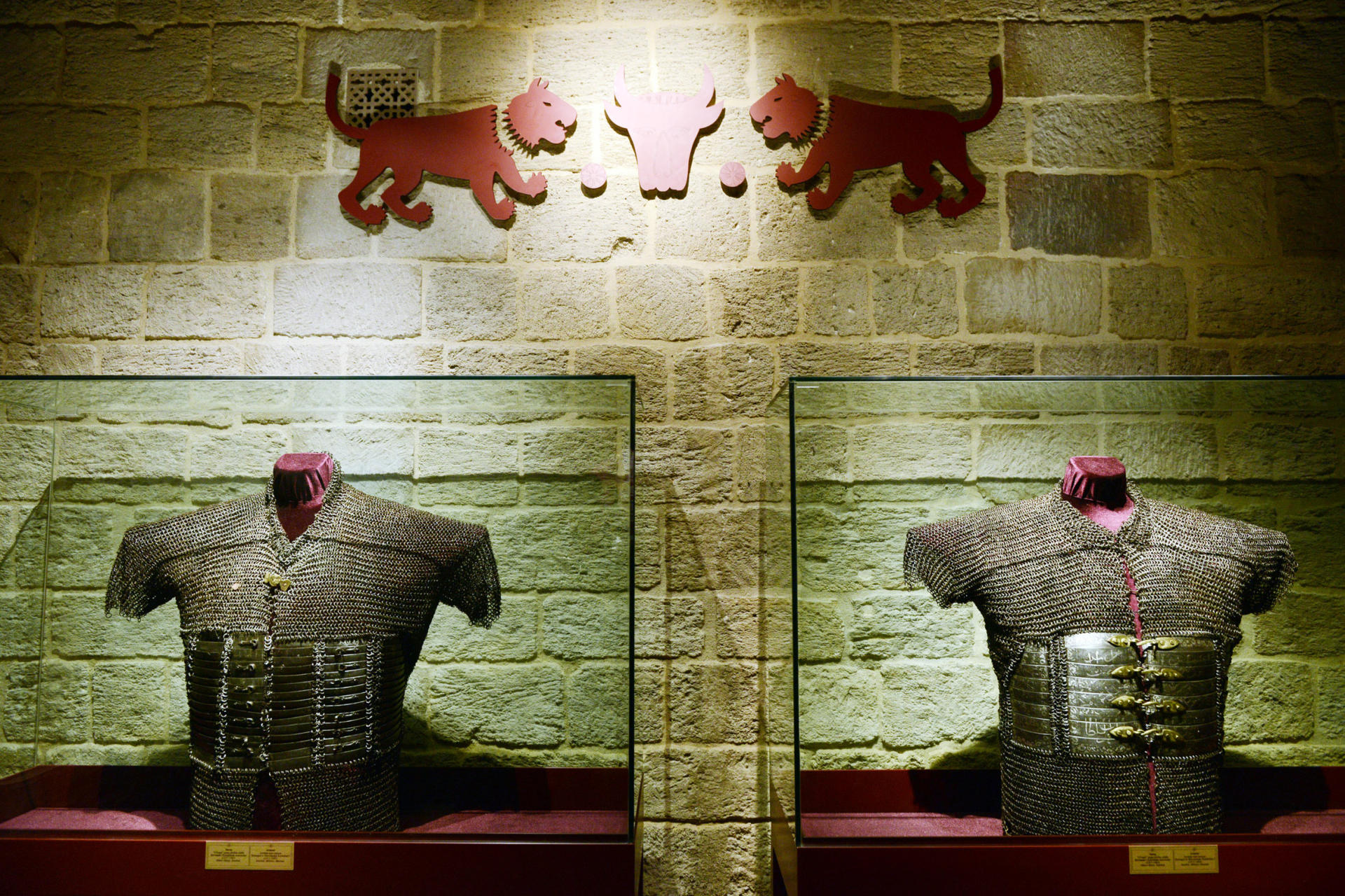 Вице-президент Фонда Гейдара Алиева Лейла Алиева приняла участие в выставке
 «Наследие Ширваншахов в музеях мира» (ФОТО)