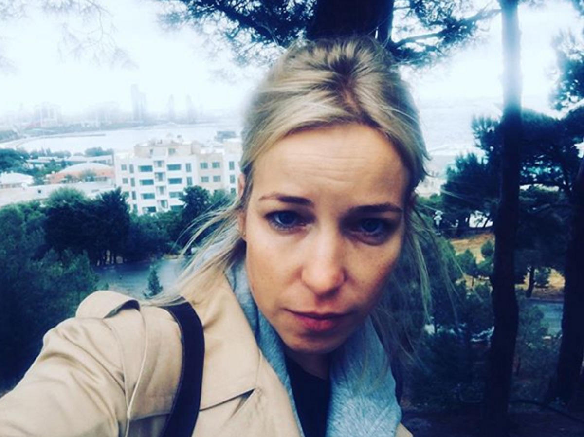 Российская актриса Мария Шалаева в Баку (ФОТО)