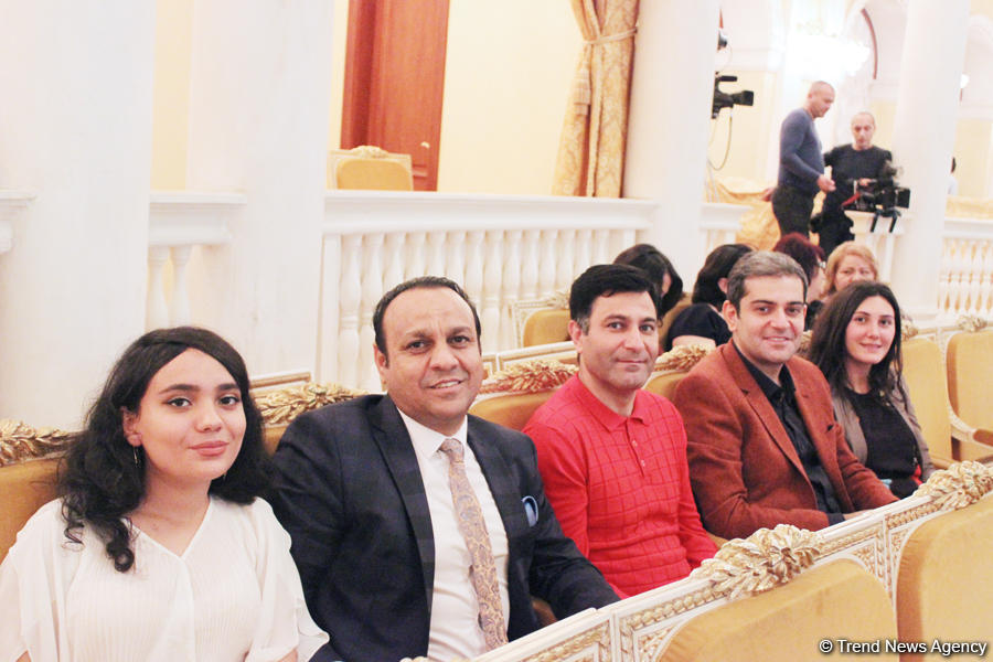 Айбениз Гашимова отметила золотое время двойным праздником (ФОТО)