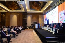 В Азербайджане ежегодно в рынок труда выходит 100 тыс. новой рабочей силы - министр (ФОТО)