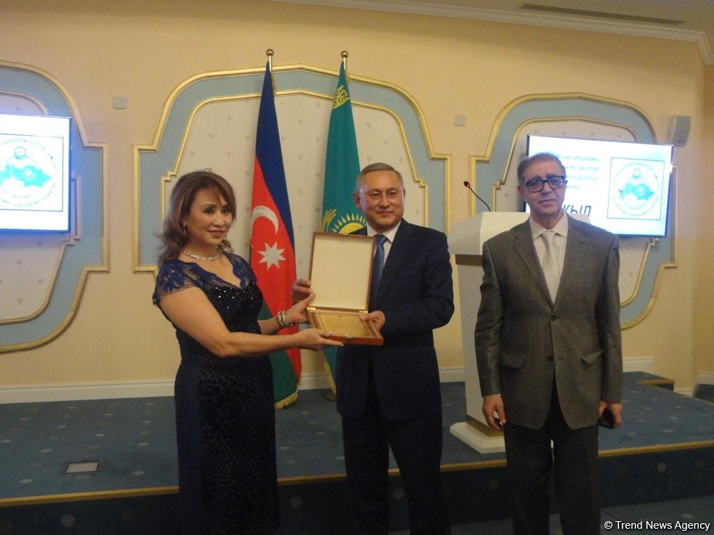 В Баку торжественно отметили  25-летие Общества дружбы "Азербайджан-Казахстан" имени Гейдара Алиева (ФОТО)