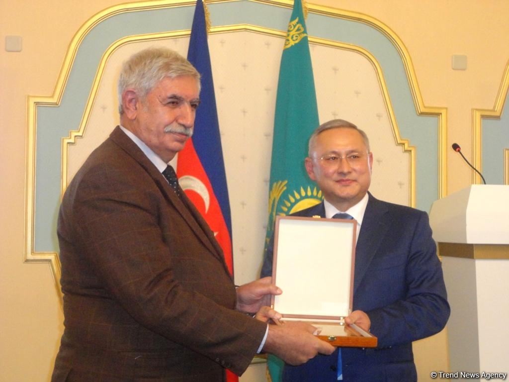В Баку торжественно отметили  25-летие Общества дружбы "Азербайджан-Казахстан" имени Гейдара Алиева (ФОТО)