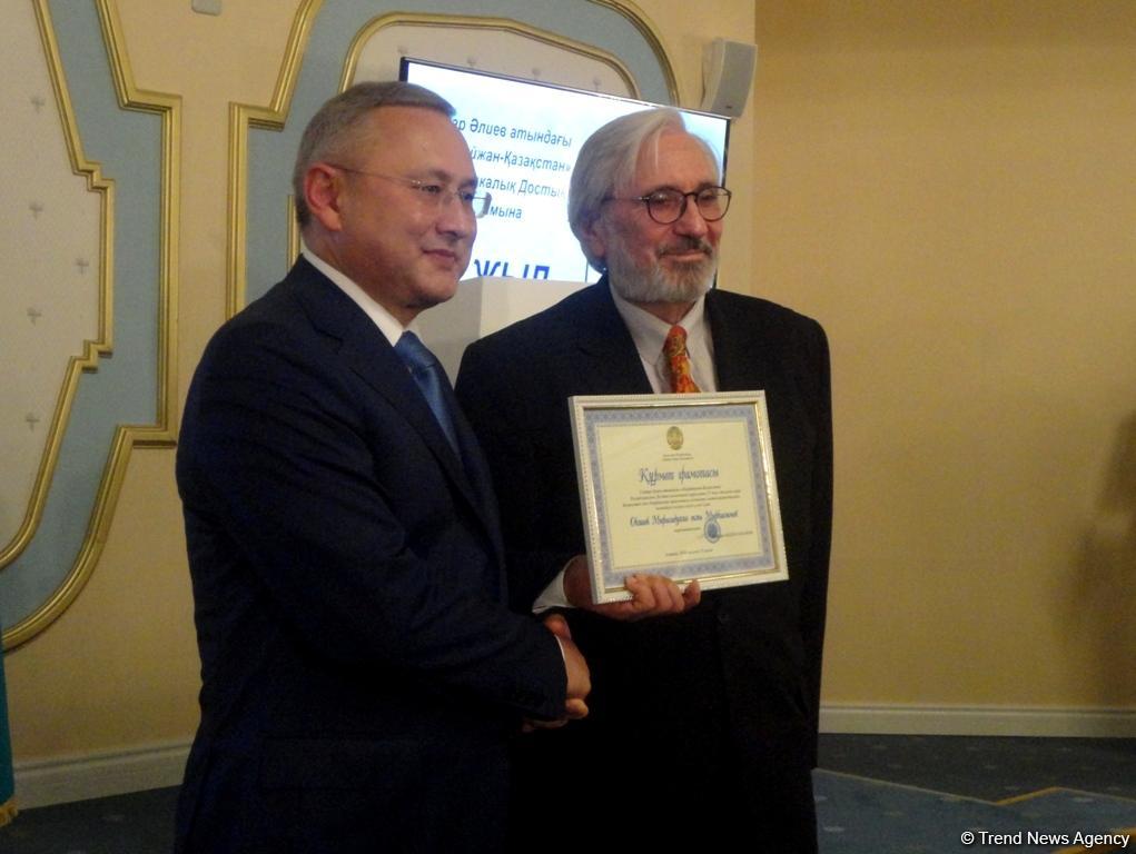 В Баку торжественно отметили  25-летие Общества дружбы "Азербайджан-Казахстан" имени Гейдара Алиева (ФОТО)