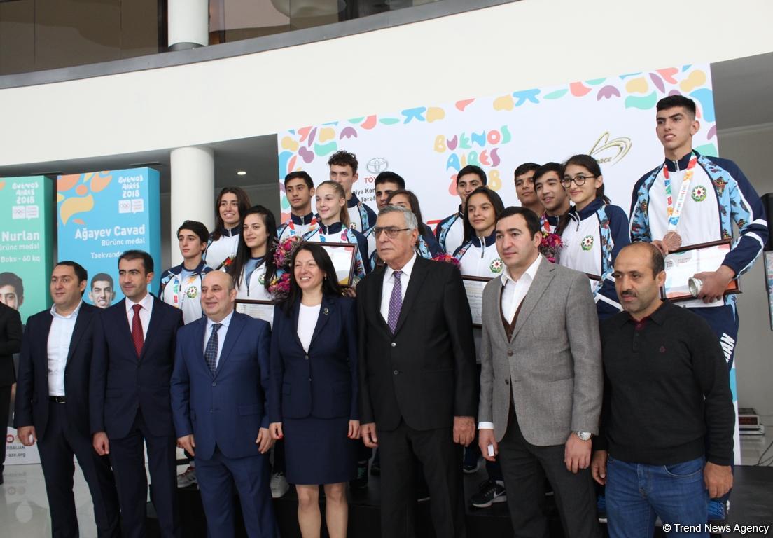 "Дни триумфа": Чествование победителей III Летних юношеских Олимпийских игр (ФОТО)