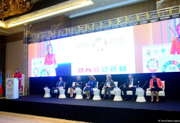 Фоторепортаж со второго дня  Бакинского форума по устойчивому развитию