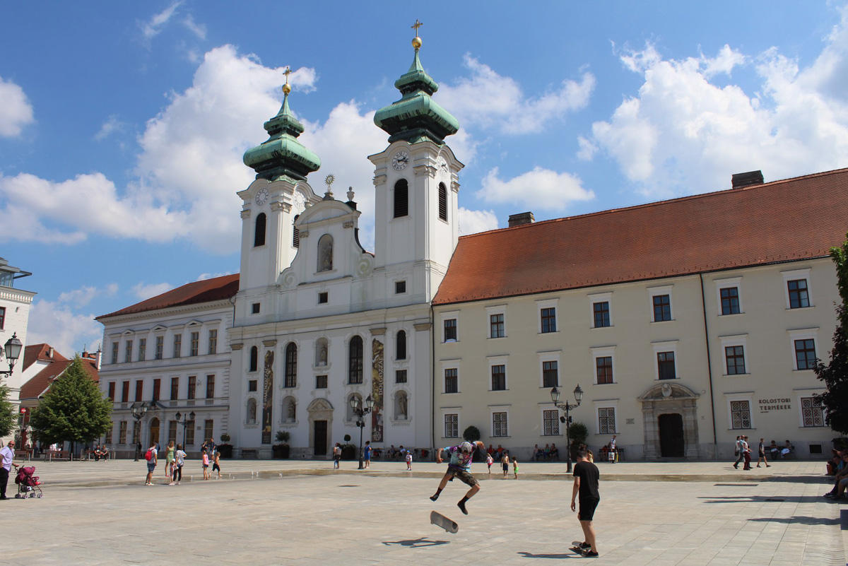 Величественные дворцы и неприступные замки: Венгрия глазами азербайджанского фотографа (ФОТО)
