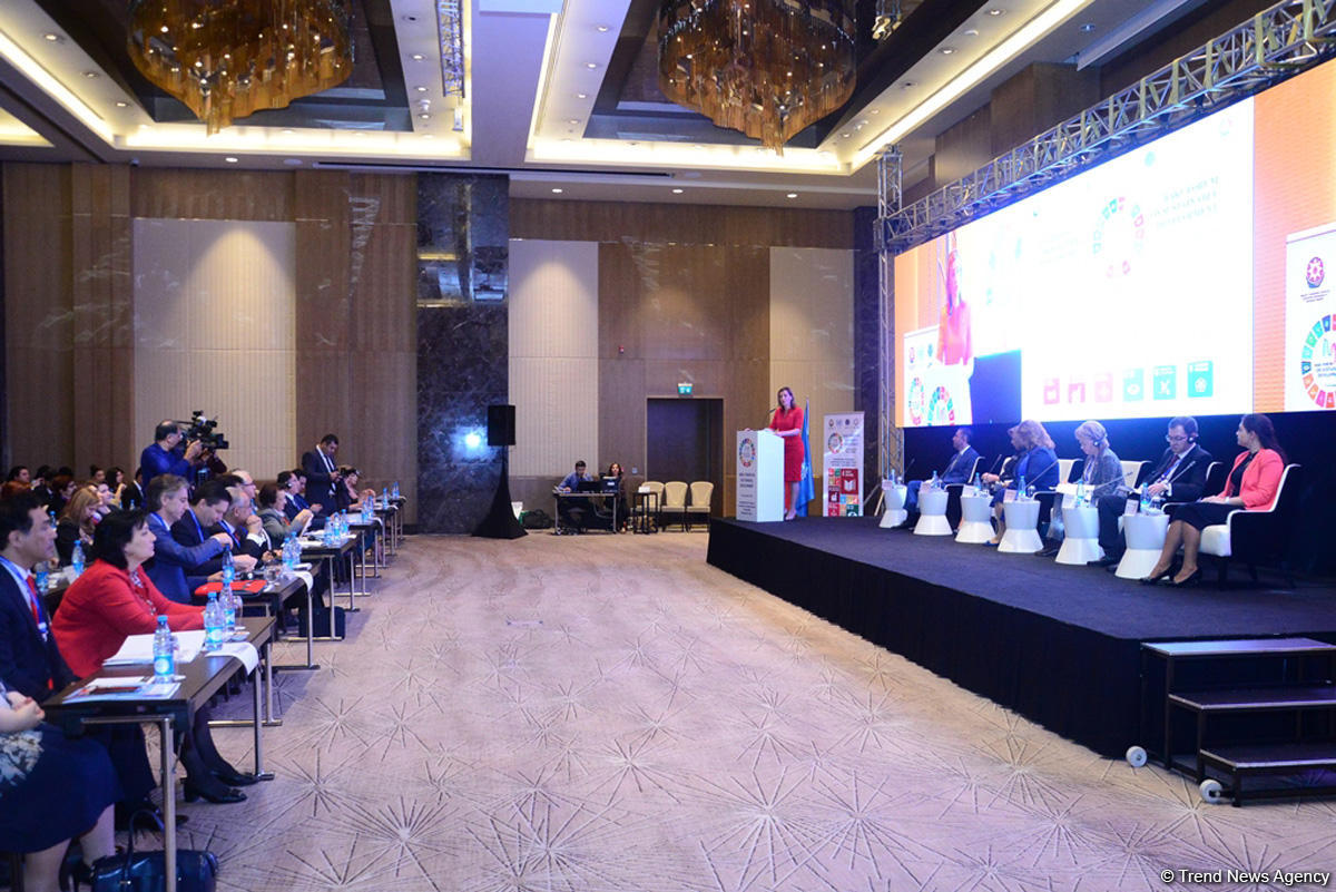 Фоторепортаж со второго дня  Бакинского форума по устойчивому развитию