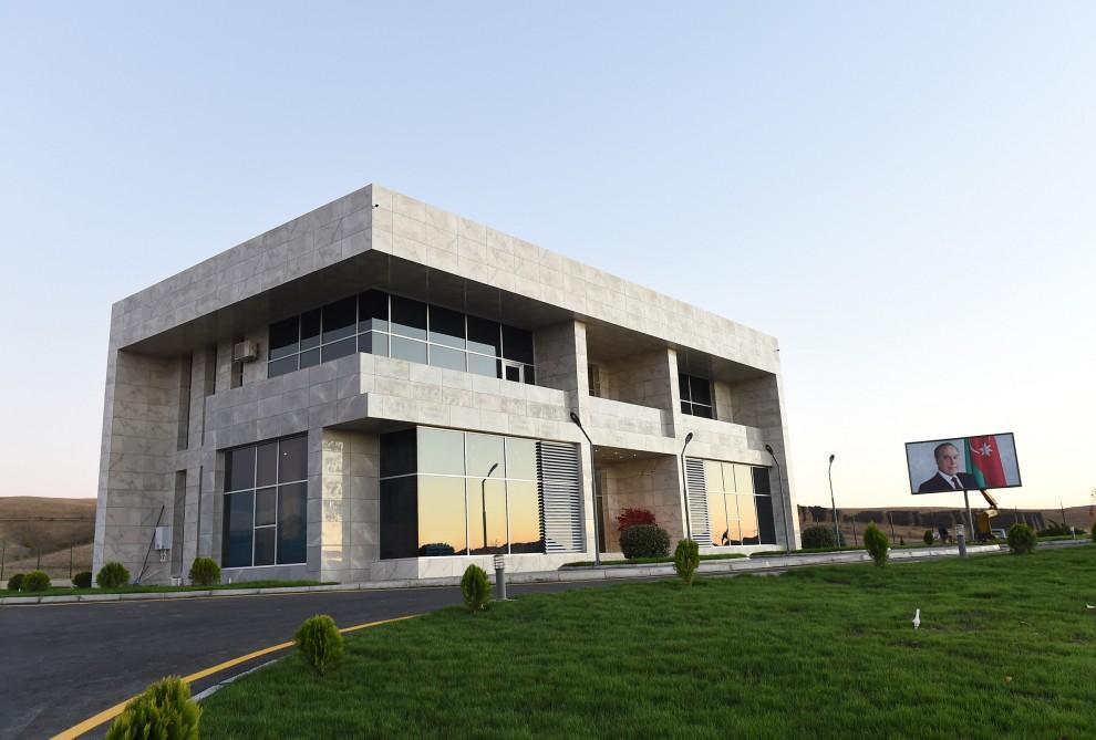 Президент Ильхам Алиев и Первая леди Мехрибан Алиева приняли участие в открытии Гахского агропарка (ФОТО)