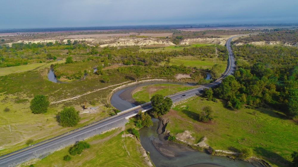 Президент Ильхам Алиев принял участие в открытии автодороги Гах-Гыпчаг-Агязы (ФОТО)