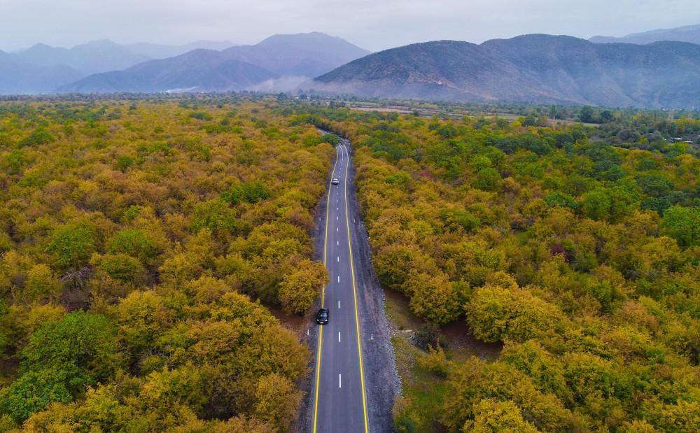 Президент Ильхам Алиев принял участие в открытии автодороги Гах-Гыпчаг-Агязы (ФОТО)