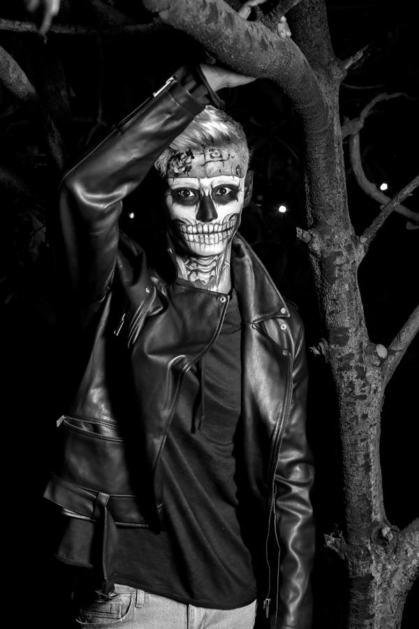 Эльдар Гасымов в Хеллоуин необычным образом поддержал эпилептиков  (ВИДЕО, ФОТО)