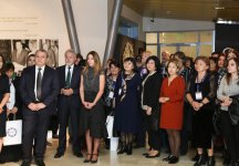 В Баку прошло фэшн-шоу войлочного искусства тюркского мира (ФОТО)