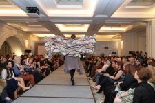 В Баку прошло фэшн-шоу войлочного искусства тюркского мира (ФОТО)