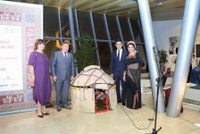 В Баку прошло фэшн-шоу войлочного искусства тюркского мира (ФОТО)