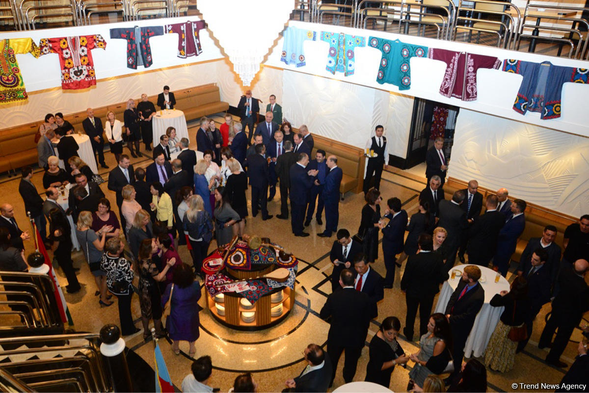 В Баку прошел вечер таджикской культуры (ФОТО)