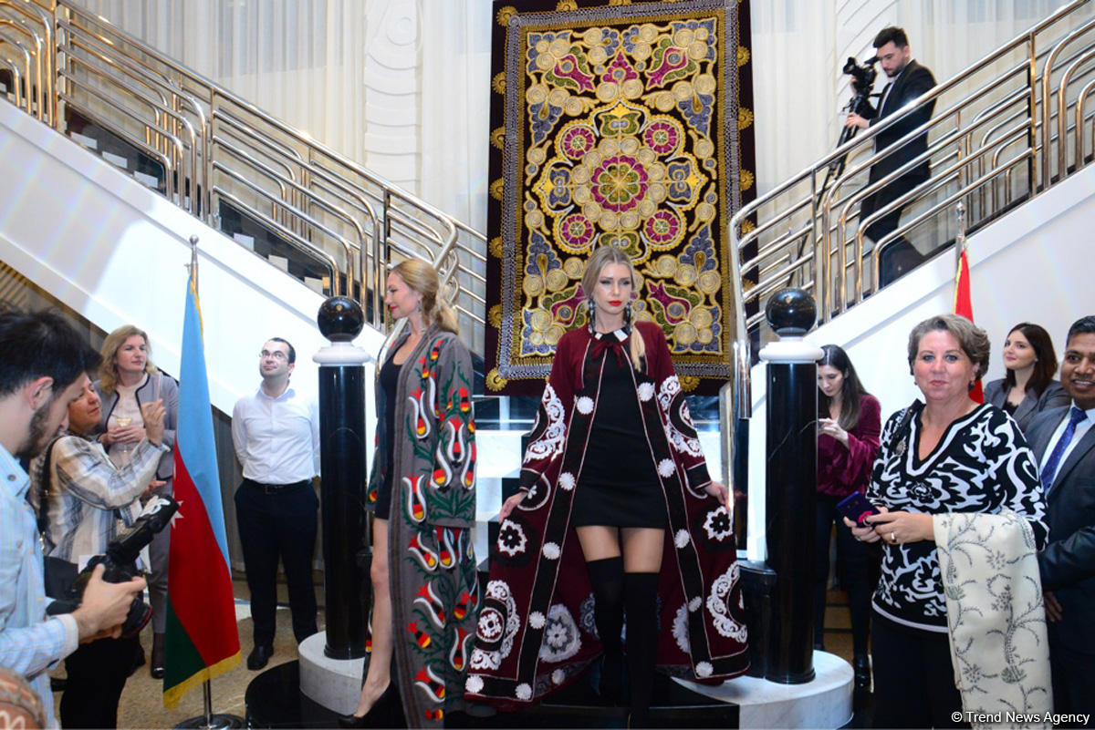 В Баку прошел вечер таджикской культуры (ФОТО)