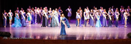 Азербайджанская красавица вошла в ТОП-10 мировых королев благотворительности (ФОТО)