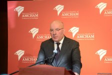 Азербайджан рассчитывает на треть увеличить объем безналичных платежей в стране (ФОТО)