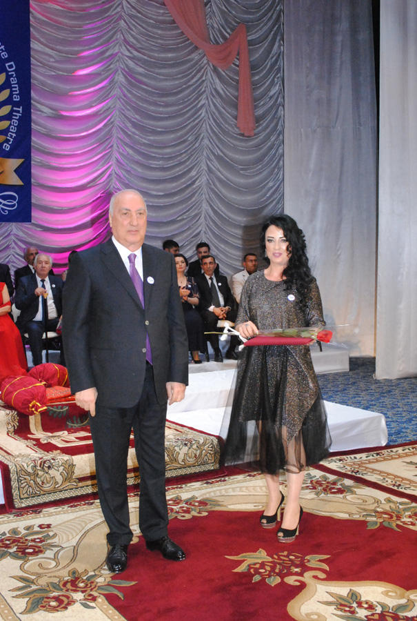 Сумгайытский государственный драматический театр торжественно отметил 50-летний юбилей (ФОТО)