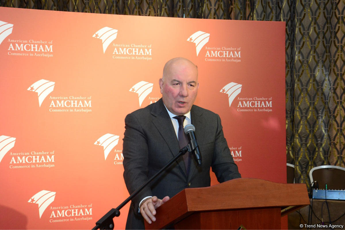 Азербайджан рассчитывает на треть увеличить объем безналичных платежей в стране (ФОТО)