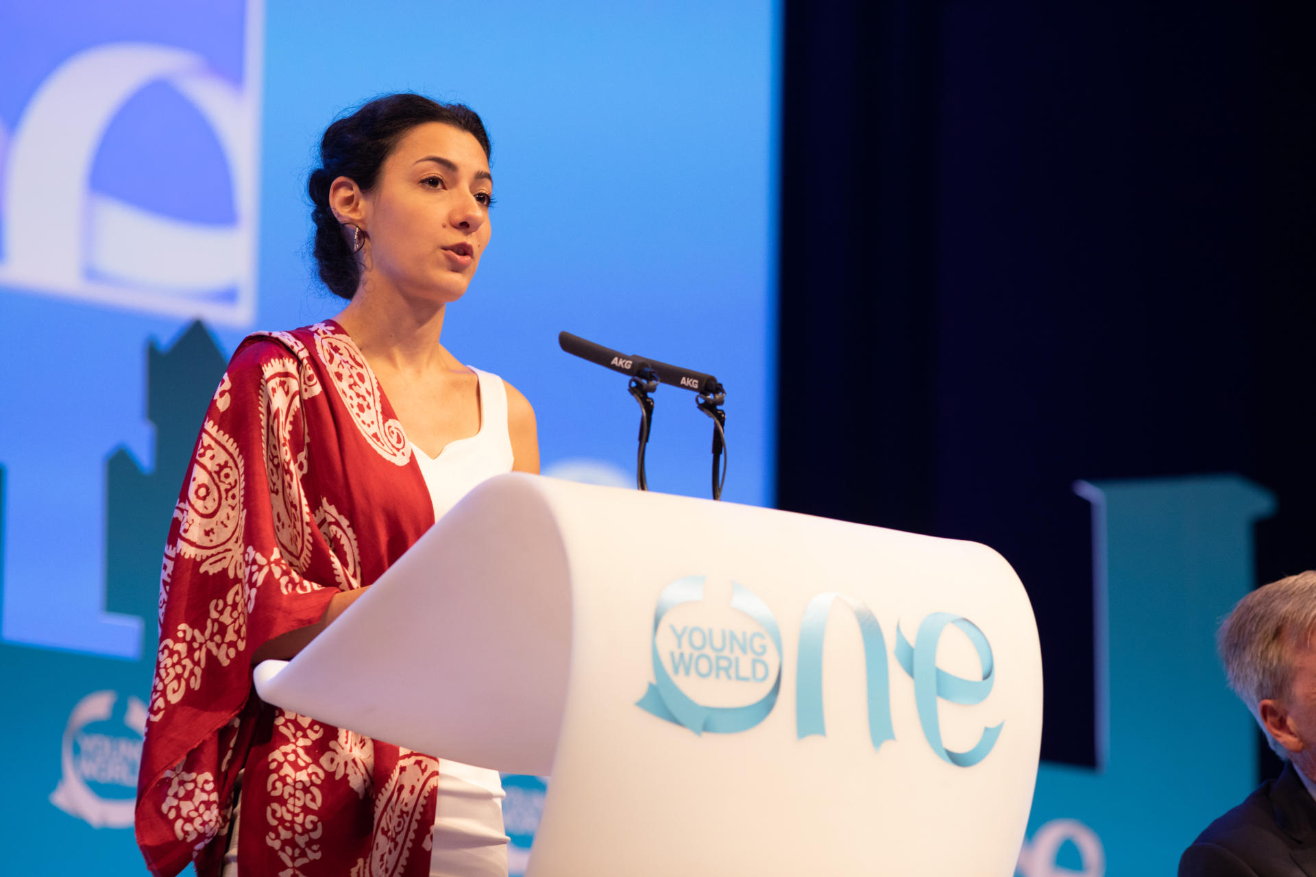 Азербайджанская девушка выступила вместе с Королевой Нидерландов - овации 1800 человек (ВИДЕО, ФОТО)