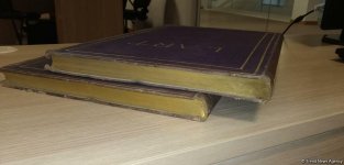 В Центральной научной библиотеке Азербайджана хранится 20 старинных книг (ФОТО)
