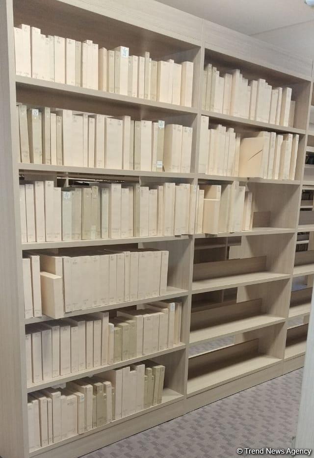 В Центральной научной библиотеке Азербайджана хранится 20 старинных книг (ФОТО)