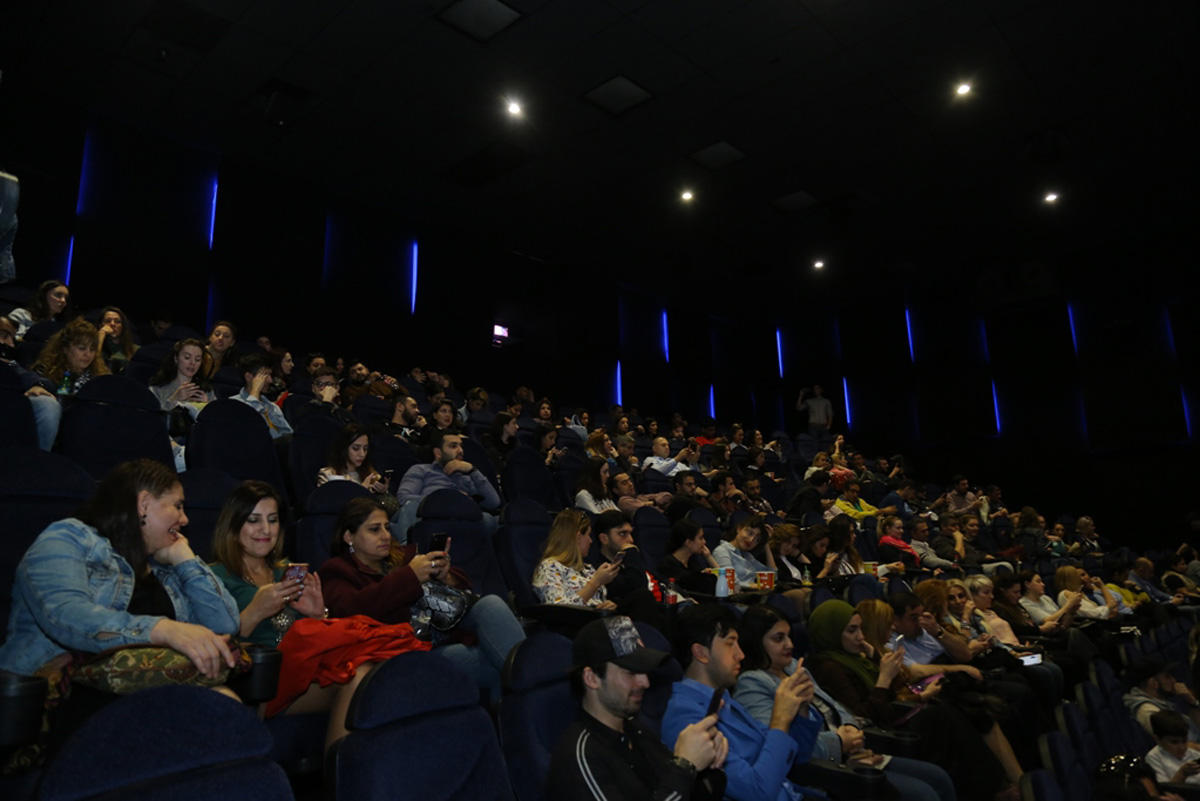 Реинкарнация Фредди Меркьюри в Баку в формате Dolby Atmos (ВИДЕО, ФОТО)