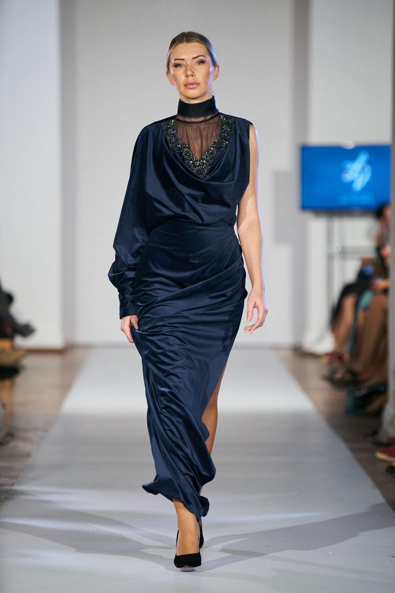 От дерзости к морю спокойствия: второй день Azerbaijan Fashion Week (ФОТО)