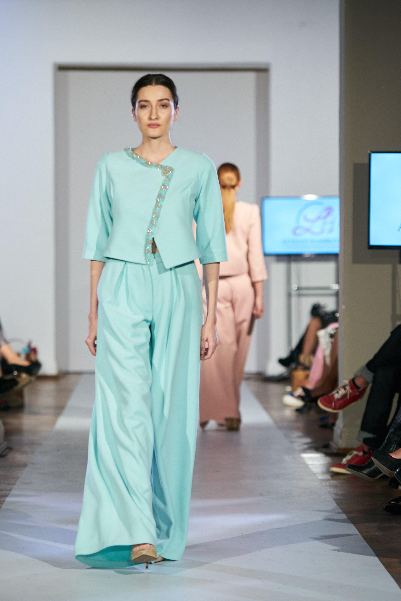 От дерзости к морю спокойствия: второй день Azerbaijan Fashion Week (ФОТО)