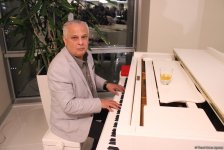 25 лет в сталинских лагерях… Xalq Bank презентовал книгу об удивительном художнике Алекпере  Рзакулиеве (ФОТО)