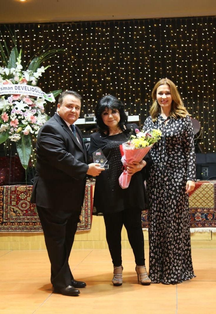 Деятели культуры и искуства Азербайджана отмечены в Турции премией "Bir millət, iki dövlət" (ВИДЕО, ФОТО)