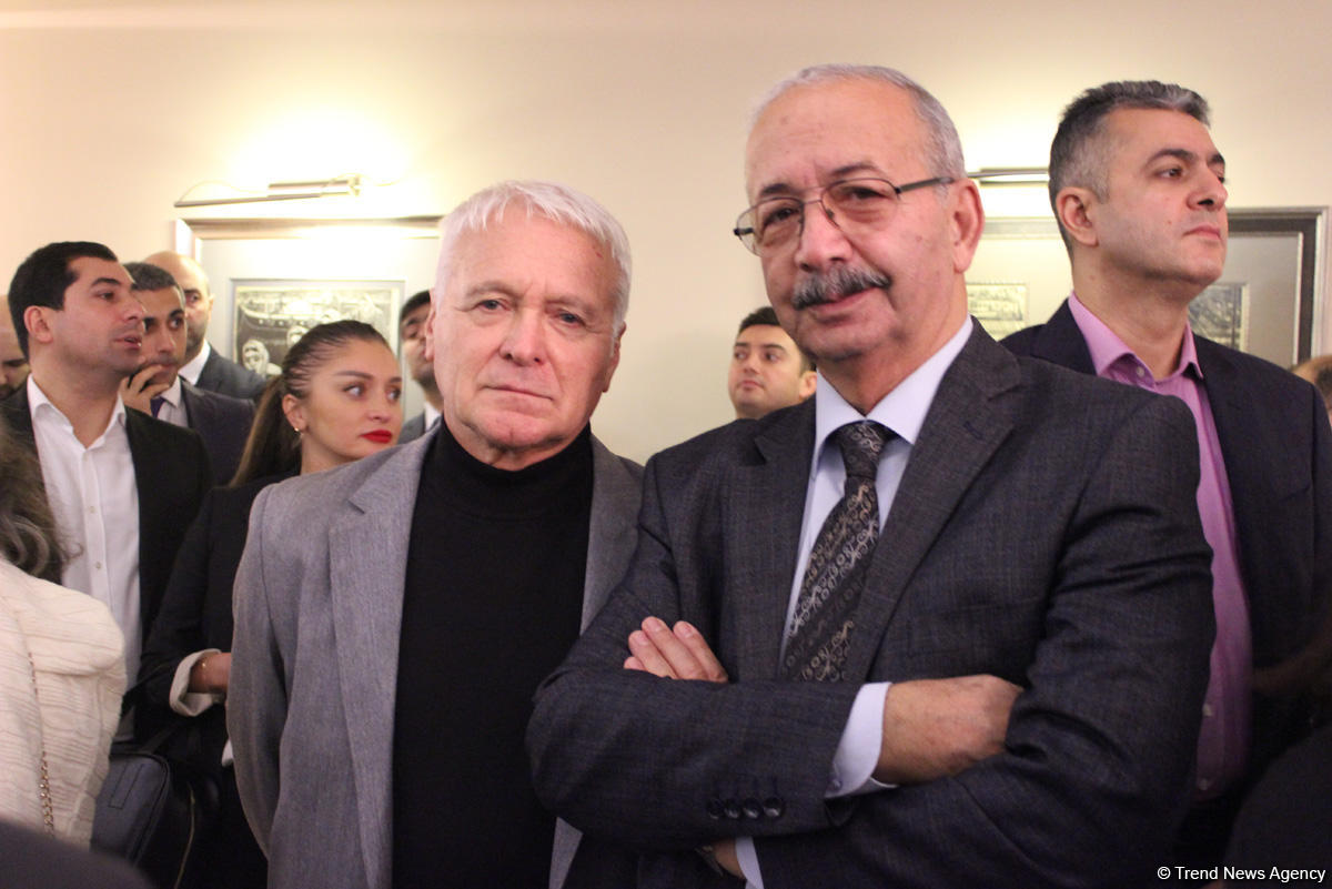 25 лет в сталинских лагерях… Xalq Bank презентовал книгу об удивительном художнике Алекпере  Рзакулиеве (ФОТО)