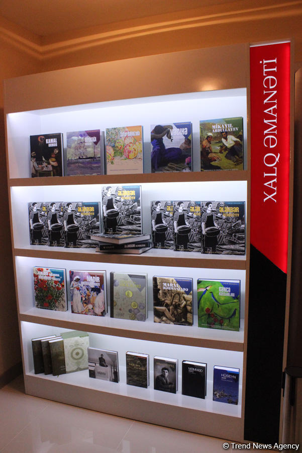 25 лет в сталинских лагерях… Xalq Bank презентовал книгу об удивительном художнике Алекпере  Рзакулиеве (ФОТО)