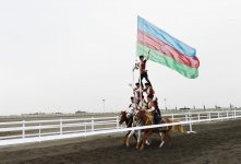 Президент Ильхам Алиев и Первая леди Мехрибан Алиева приняли участие в открытии Карабахского коневодческого комплекса (ФОТО)