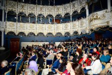 Без ограничений! Оригинальные этюды на открытии Бакинской международной театральной конференции (ФОТО)