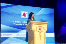 Без ограничений! Оригинальные этюды на открытии Бакинской международной театральной конференции (ФОТО)