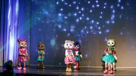 Старый Новый год с эпатажными куклами в Баку (ВИДЕО, ФОТО)