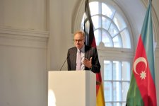 При поддержке Фонда Гейдара Алиева в Берлине прошла научная конференция, посвященная 100-летию АДР (ФОТО)